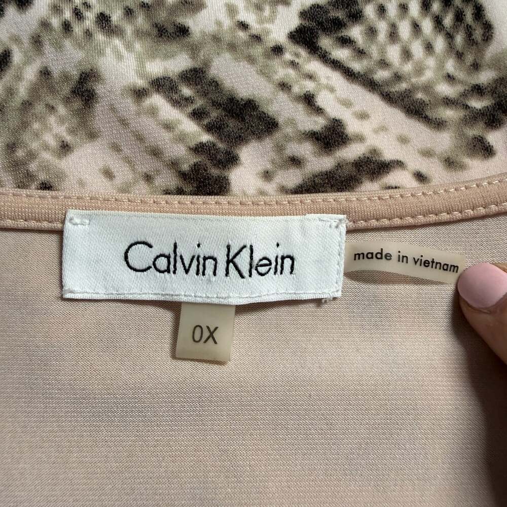 Calvin Klein Womens 0X Plus Tan Snakeskin Ombre V-Neck 3/4 Split Sleeve Blouse - Picture 11 of 16